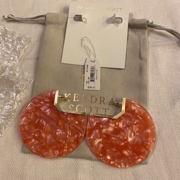 REGULAR $98 Kendra Scott Kai Earrings Peach/Orange GORGEOUS - Picture 7 of 8